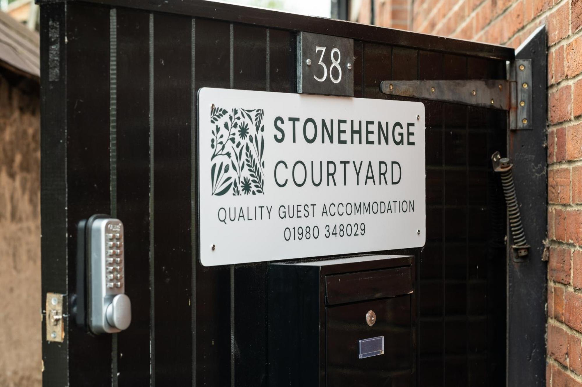 Stonehenge Courtyard Alojamento de Acomodação e Pequeno-almoço *